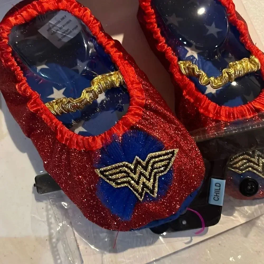 Wonder Woman Slipper Shoes size Child 4+